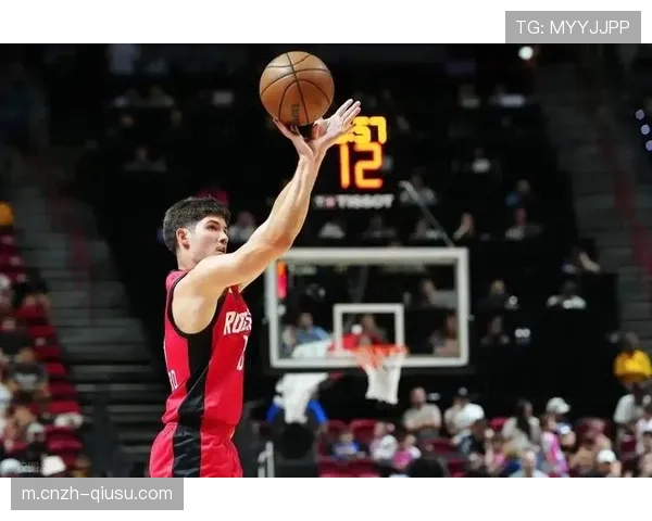 火箭前场篮板率41%创30年纪录 乌度卡打造极致冲抢体系